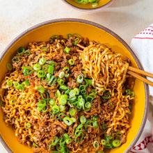 Load image into Gallery viewer, Momofuku Spicy Soy Noodles. Distributed by Alpha Omega Imports
